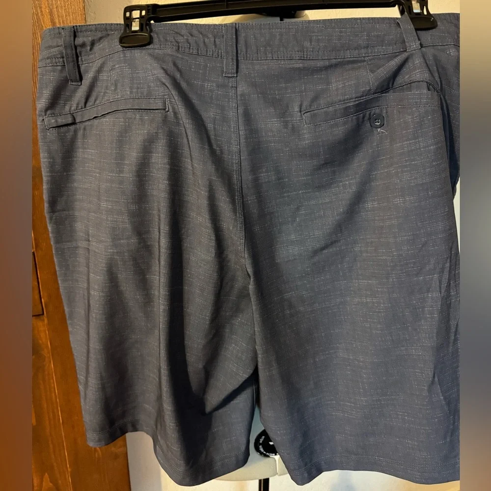 4 Pair Hang Ten Men's Everyday Hybrid Shorts in Black, Gray, Navy, and Khaki - Picture 7 of 13